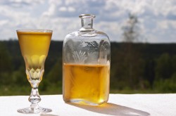 Spiced Swedish akvavit