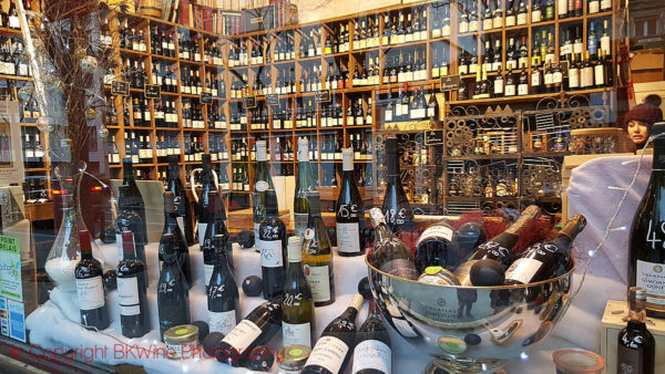 Wine and champagne in a wine shop in Paris