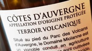 Cotes d'Auvergne, terroir volcanique - volcanic soil